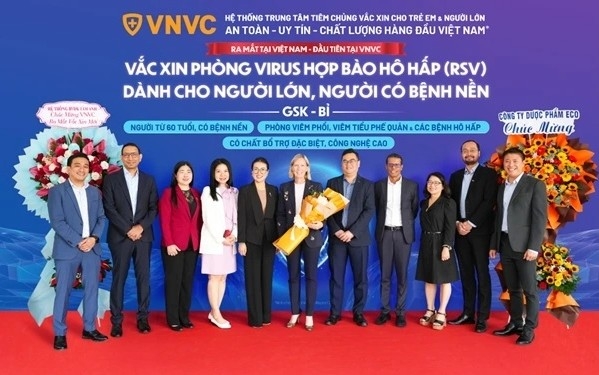 Vietnam begins RSV vaccination for older adults amid rising respiratory risks